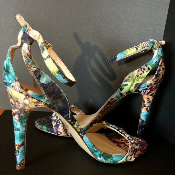 NEW. NO BOX.  GUESS CATERINA. Multicolor Rhinestone Sandals. - Picture 2 of 16